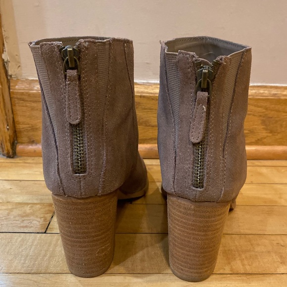 Urban Outfitters Brown Suede Booties - Picture 6 of 12